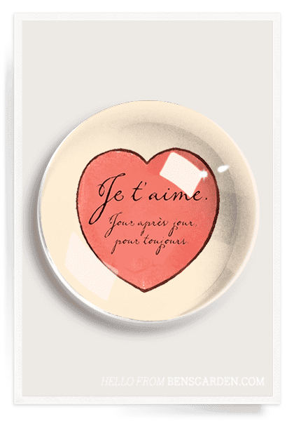 Je t'aime Heart French Crystal Dome Paperweight - Bensgarden.com