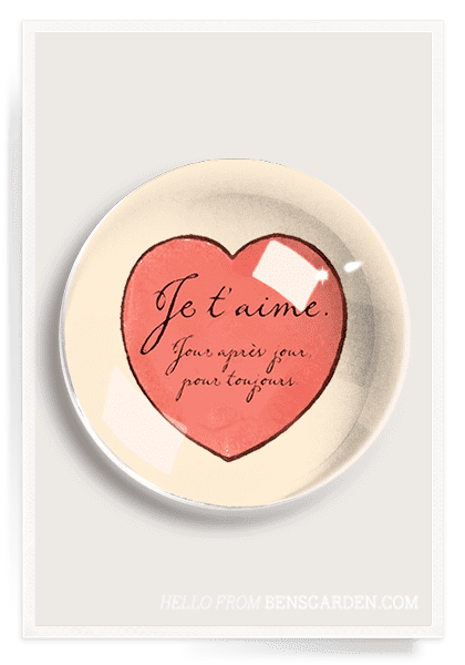 Bensgarden.com | Je t'aime Heart French Crystal Dome Paperweight - Ben's Garden. Made in New York City.